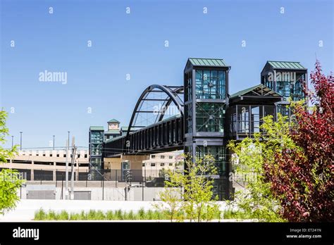 Arapahoe Village Center Station Getting There