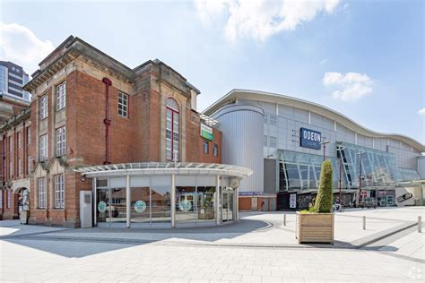 Broadway Plaza Shopping Mall