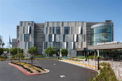 Clairemont Mesa Medical Offices Exterior