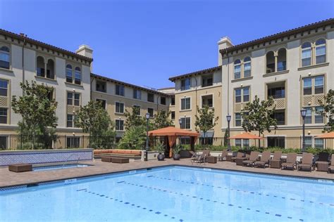 Crescent Village San Jose Living