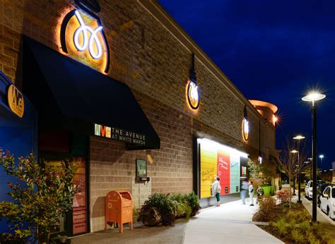 Dining Options at The Avenue