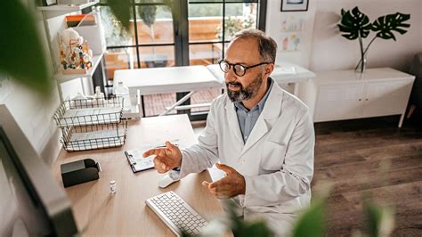 Expert Physicians