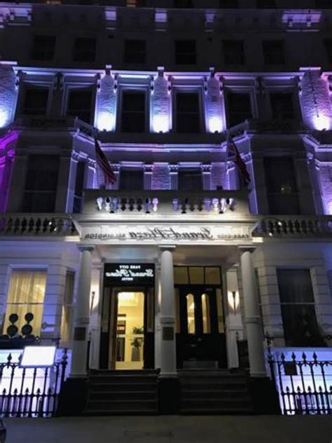 Fine Dining at Grand Plaza Kensington