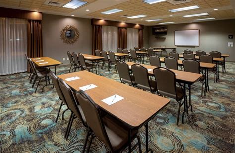 Hampton Inn Duluth Mall Meeting Space
