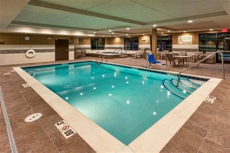 Hampton Inn Duluth Mall Indoor Pool