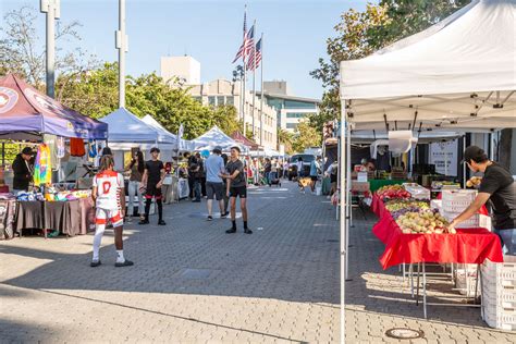 Jack London Square Farmers Market