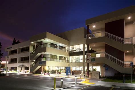 Kaiser Permanente Normandie North Medical Office Overview