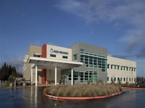 Kaiser Permanente Santa Rosa Medical Center Excels