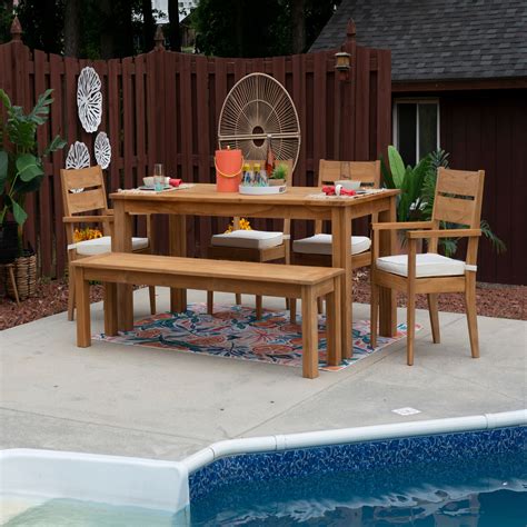 Long Beach Outdoors