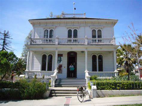 Peralta Hacienda Historical Park