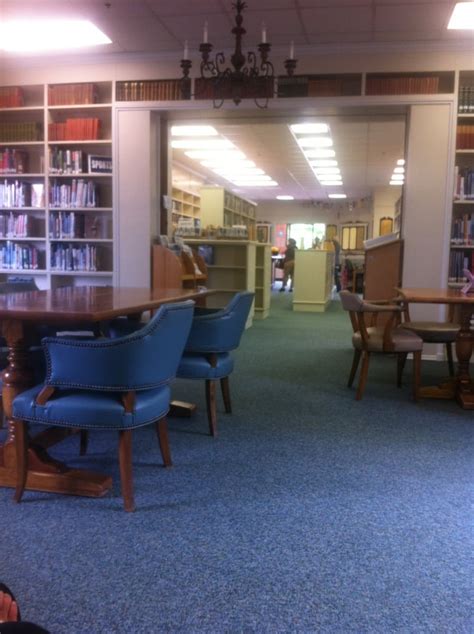 Rancho Santa Fe Library Study Spaces