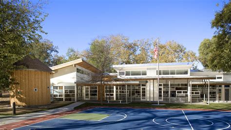 Woodland Hills Job Opportunities