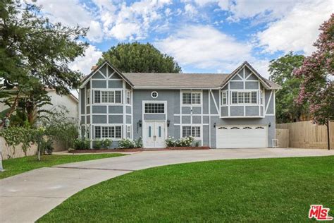 Woodland Hills Real Estate