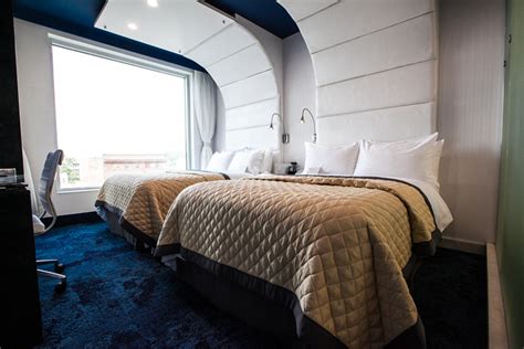 Wyndham Garden Sunset Park Room