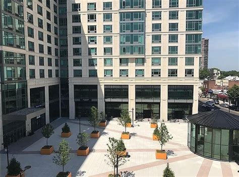 Amenities at 1 Towne Centre Dr