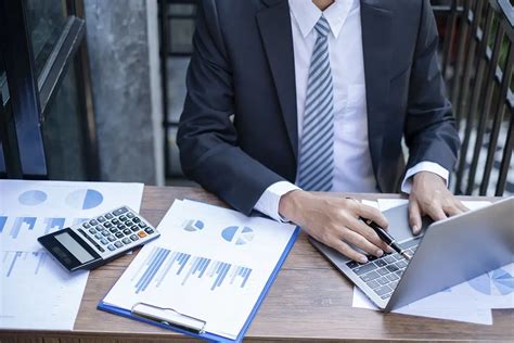 Analista financiero