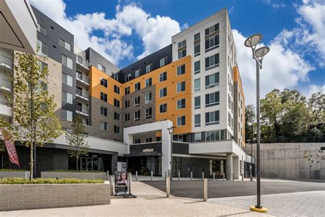 Array at West Alex Apartments community events
