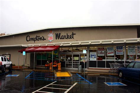 Compton Market Sacramento