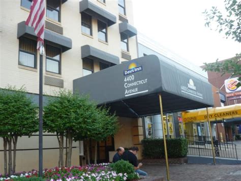 Days Inn Connecticut Ave award