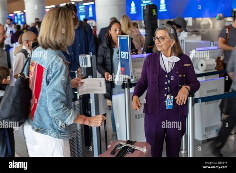 Delta customer service jobs