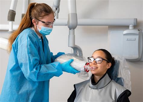 Dental Assistant