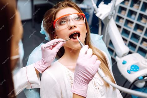 Dentist