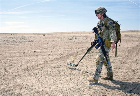 EOD Specialist