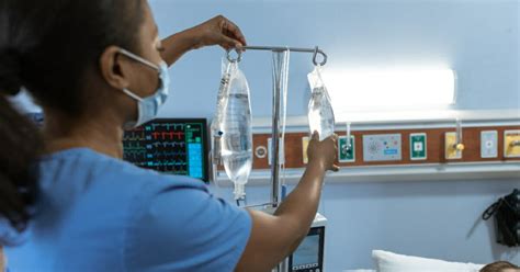 ER nurse in action