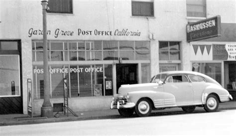 Garden Grove Post Office