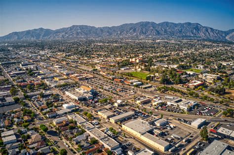 Granada Hills CA Shopping and Dining