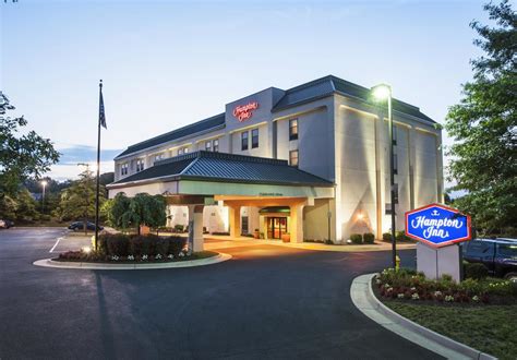 Hampton Inn Potomac Mills Woodbridge VA Pool