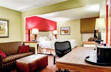 Hampton Inn St Joseph Room