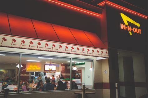 In-N-Out Manager Salary Revealed