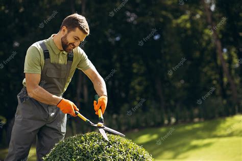 Landscaping Worker
