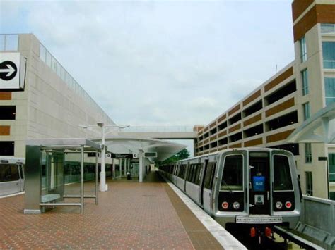 Largo Town Center Metro Station