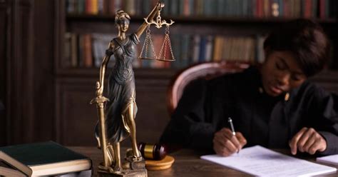 Litigation Paralegal in Los Angeles