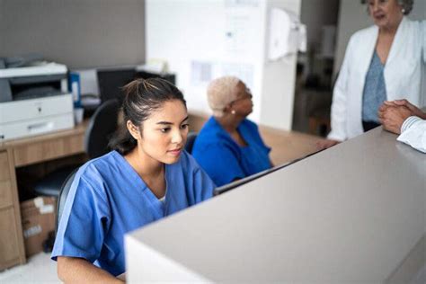 How to Find Medical Assistant Jobs Near You