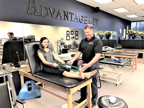 Physical therapist working in New Jersey