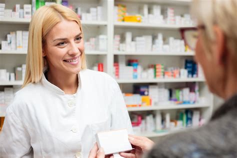 pharmacy technician assistant jobs
