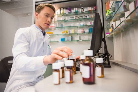 Pharmacy Technician - Compounding Pharmacy