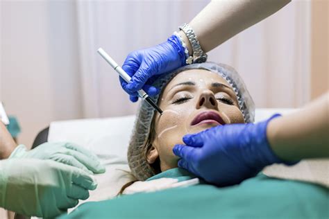 Plastic Surgery Research Assistant