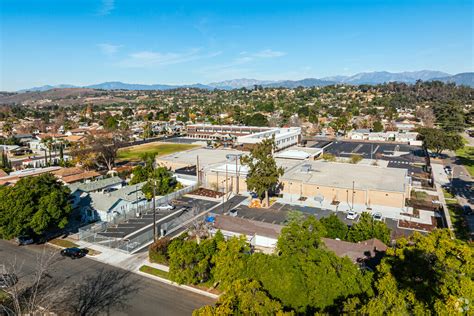 Pomona Ca Education