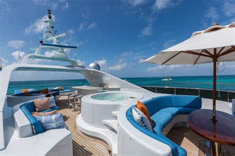 Private Yacht from Seattle to Honolulu