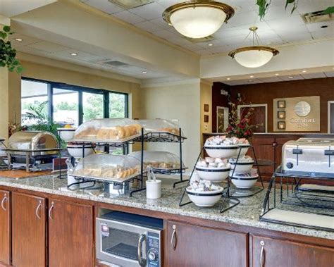 Quality Inn Tysons Corner Dining