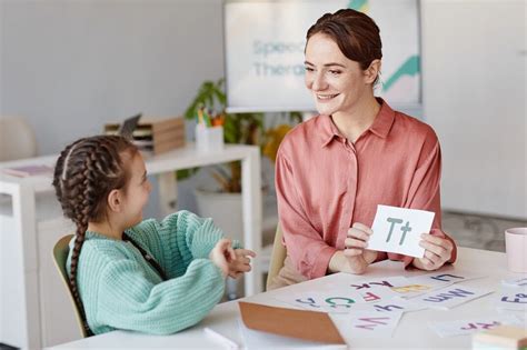 Reading Specialist in School