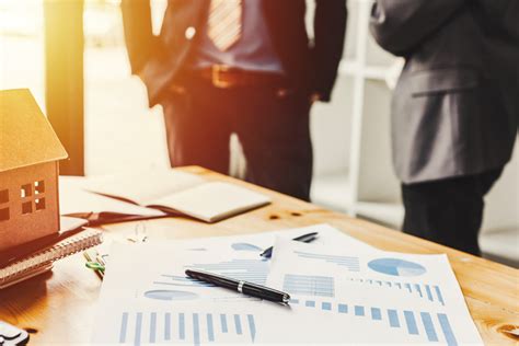 Real estate financial analyst