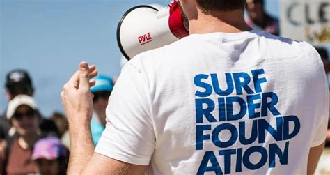 Volunteering in Santa Cruz