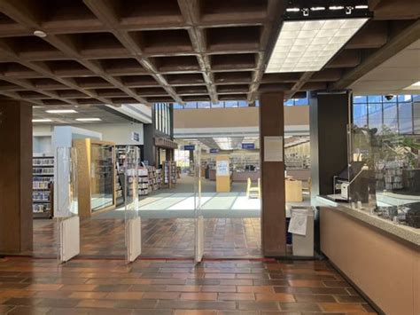 Simi Valley Public Library study spaces