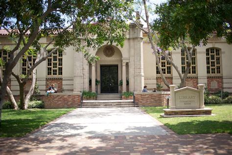 South Pasadena Public Library