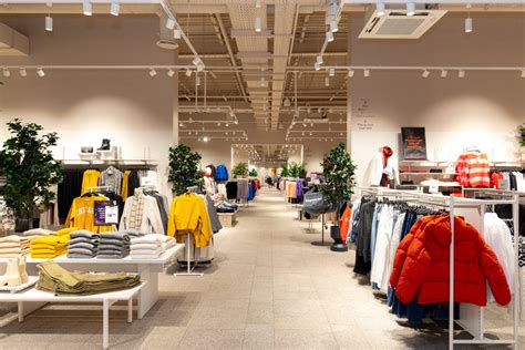 Maintaining Store Appearance